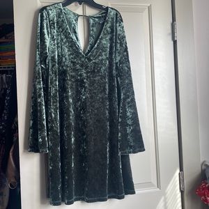 a.n.a | Dresses | Ana Green Velvet Dress Bell Sleeves Size S | Poshmark